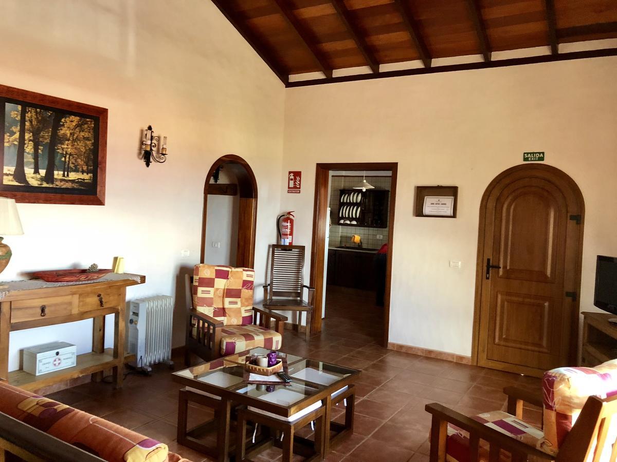 Casa Rural La Pagarrona Frontera Exterior photo